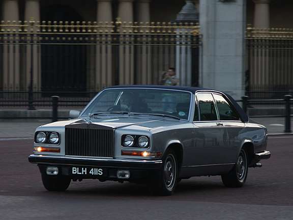Rolls-Royce Camargue #9049282