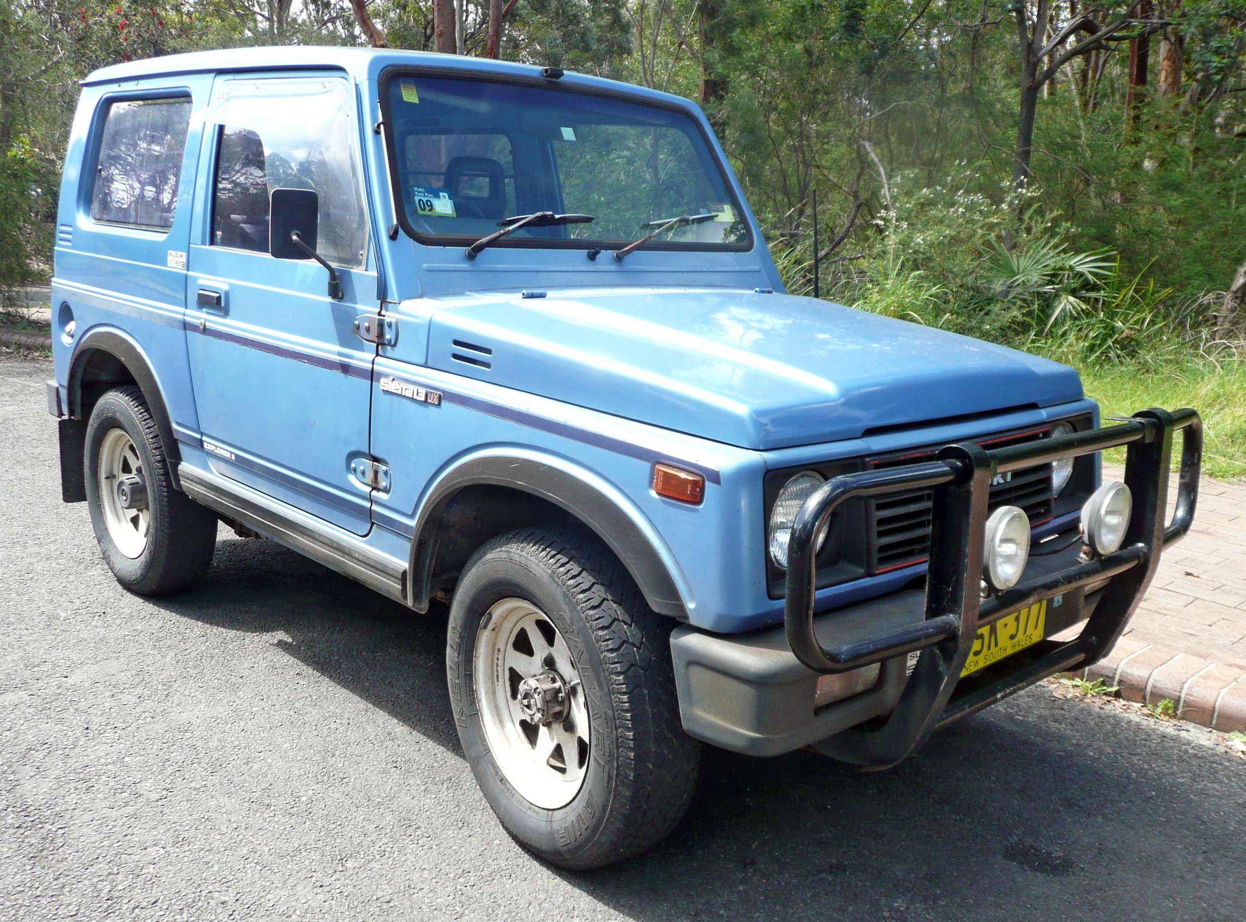 Suzuki Sierra