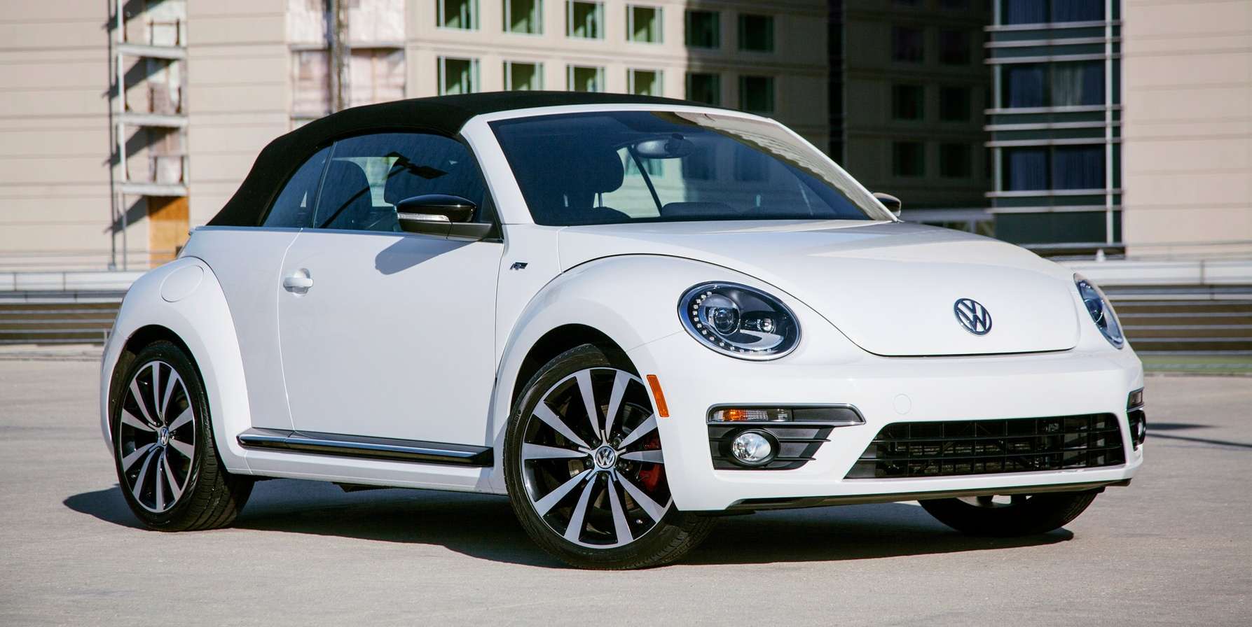 Volkswagen Beetle Convertible #9744770