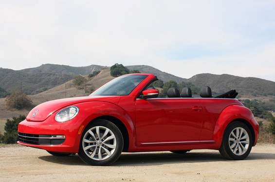 Volkswagen Beetle Convertible #7464396