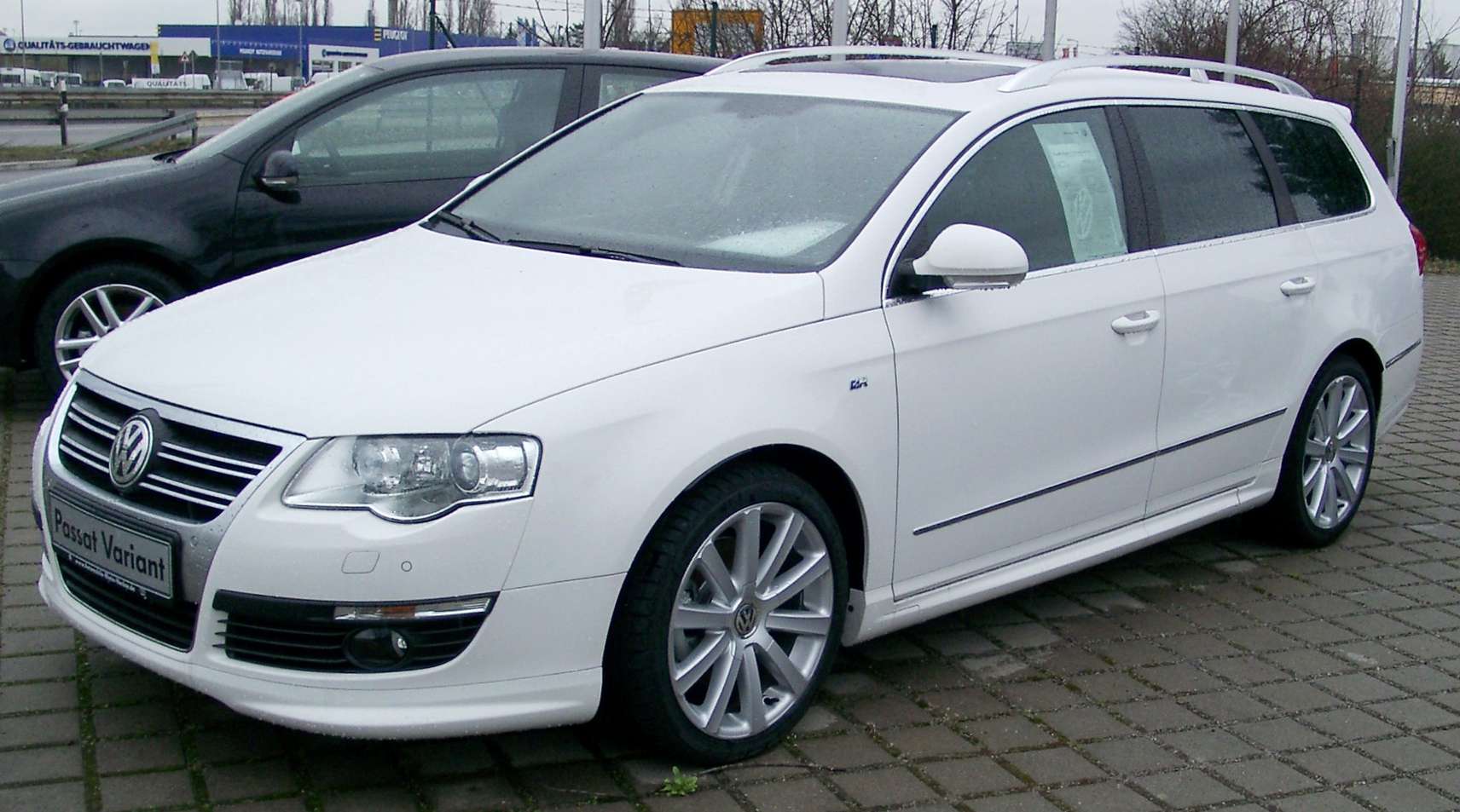 Volkswagen Passat Variant #7949733