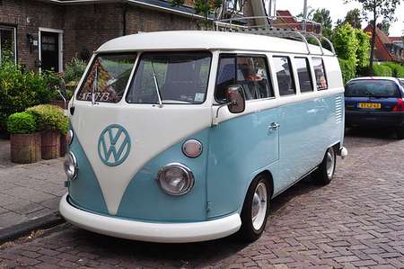 Volkswagen Van #9678665