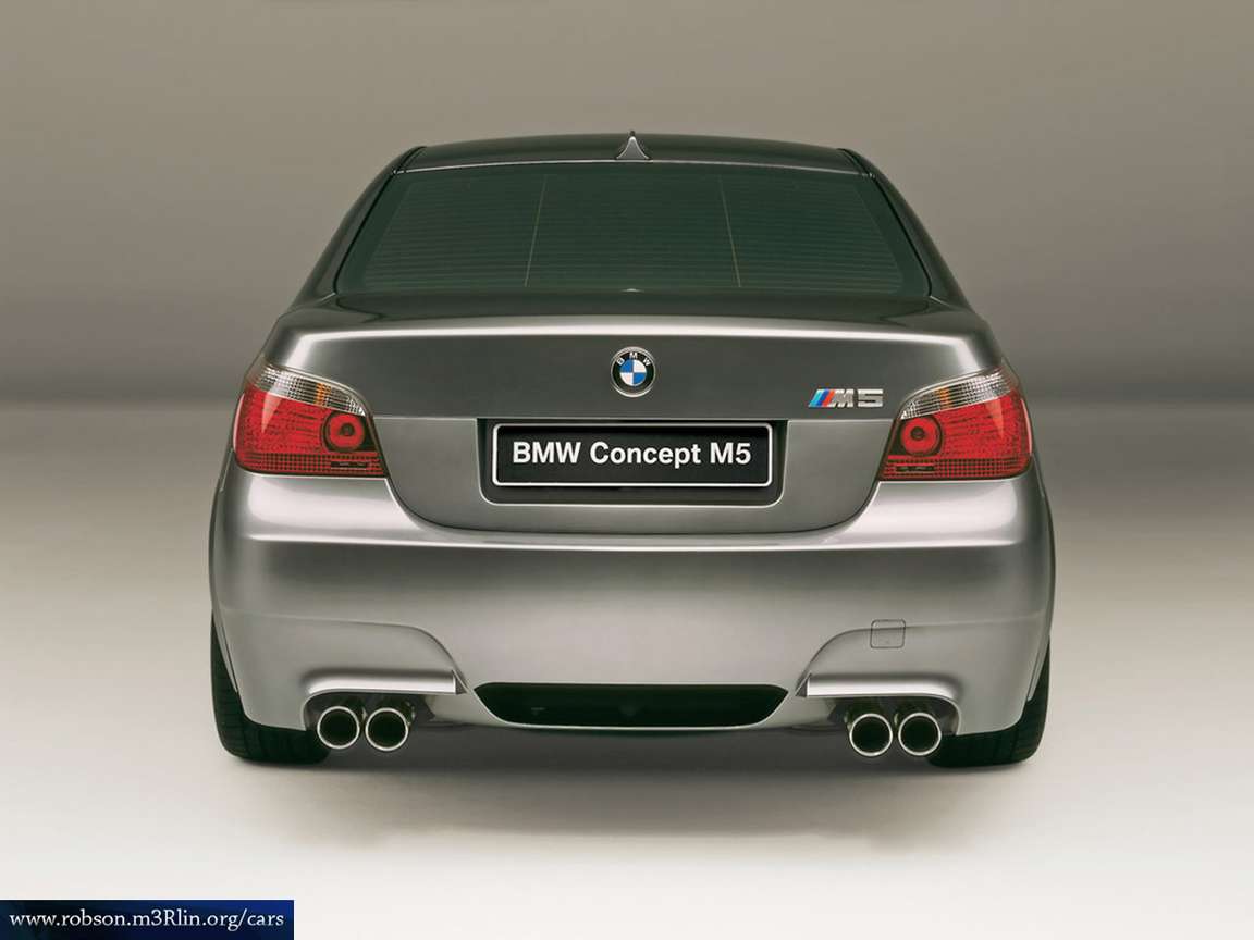 2004 bmw m5 review