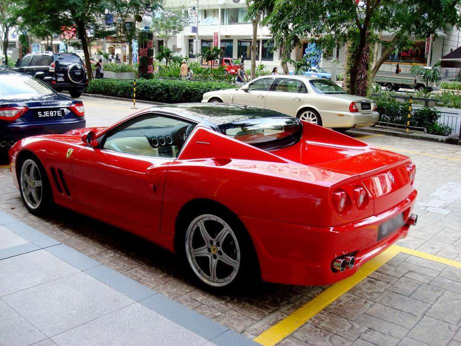 Ferrari_SuperAmerica