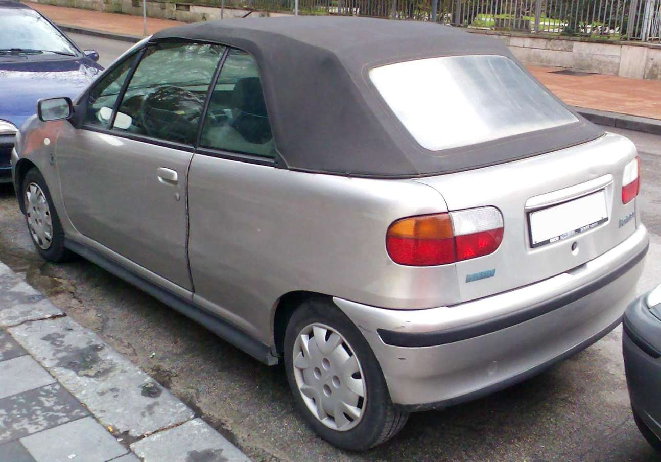Fiat Punto Cabrio #8524473