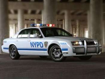 Ford Crown Victoria Police Interceptor #8998284