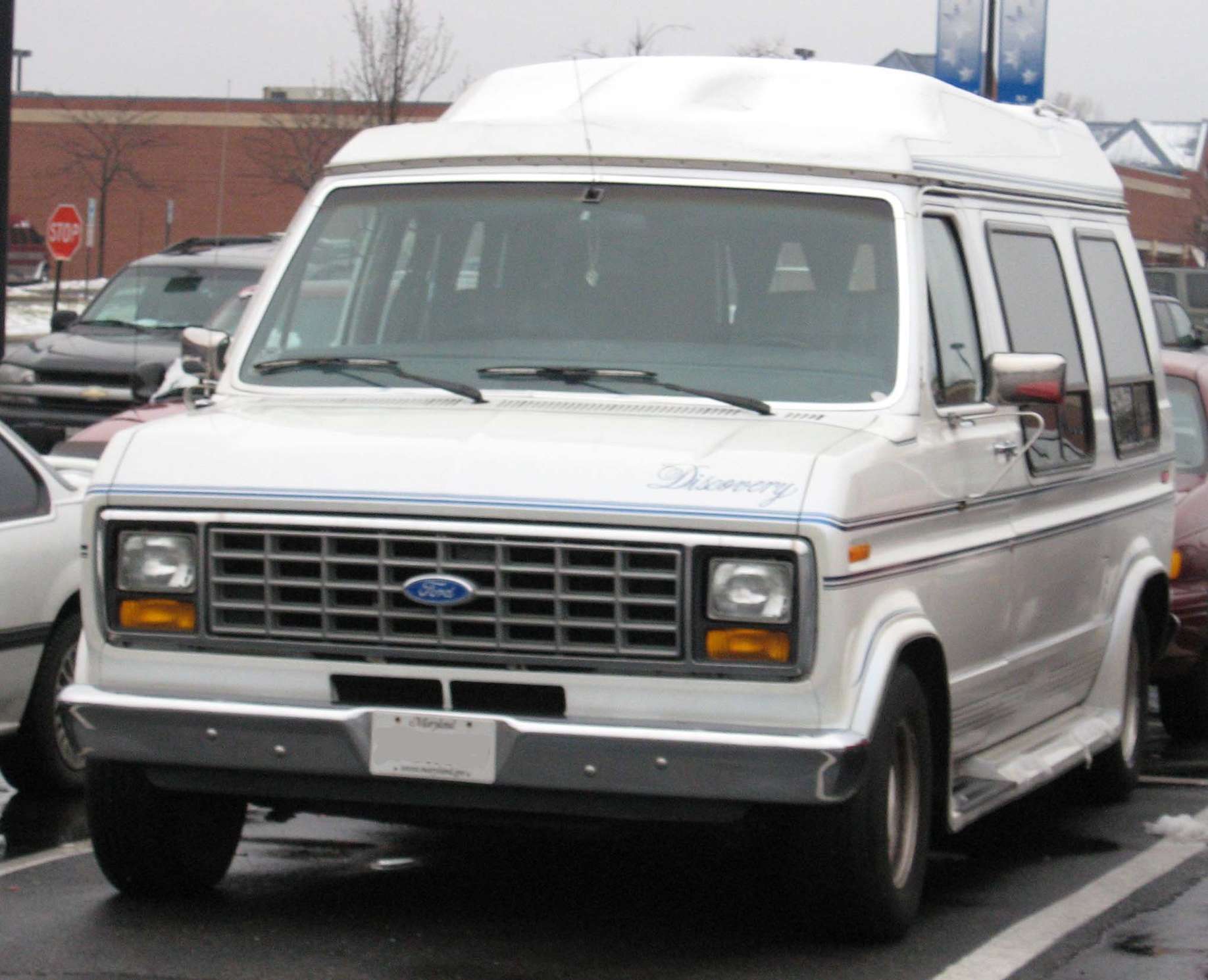 Ford Econoline Van #9924844