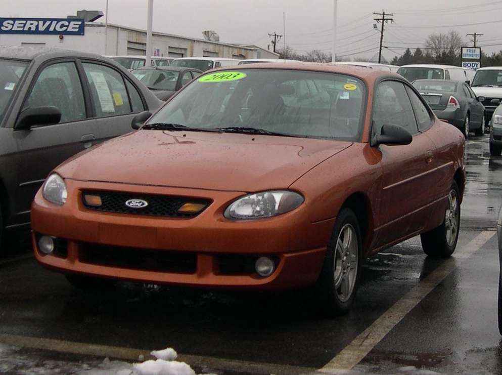 Ford Escort ZX2 #8835385