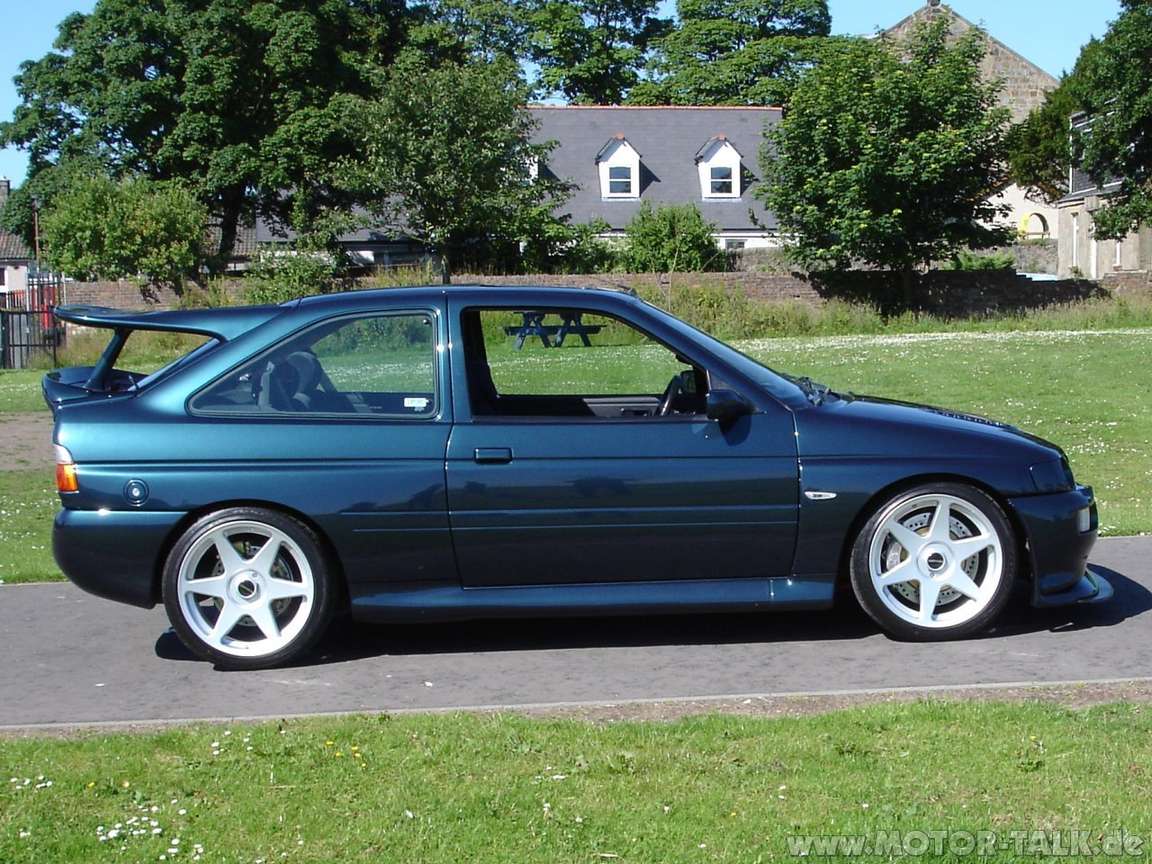 Ford Escort RS Cosworth #9429137