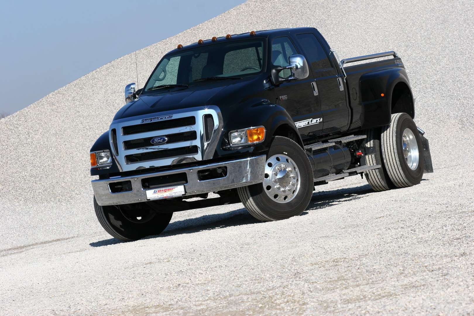 Ford F-750 #9511218