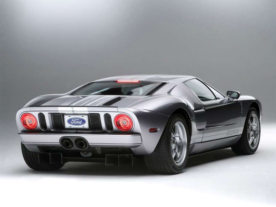 Ford GT #7996888