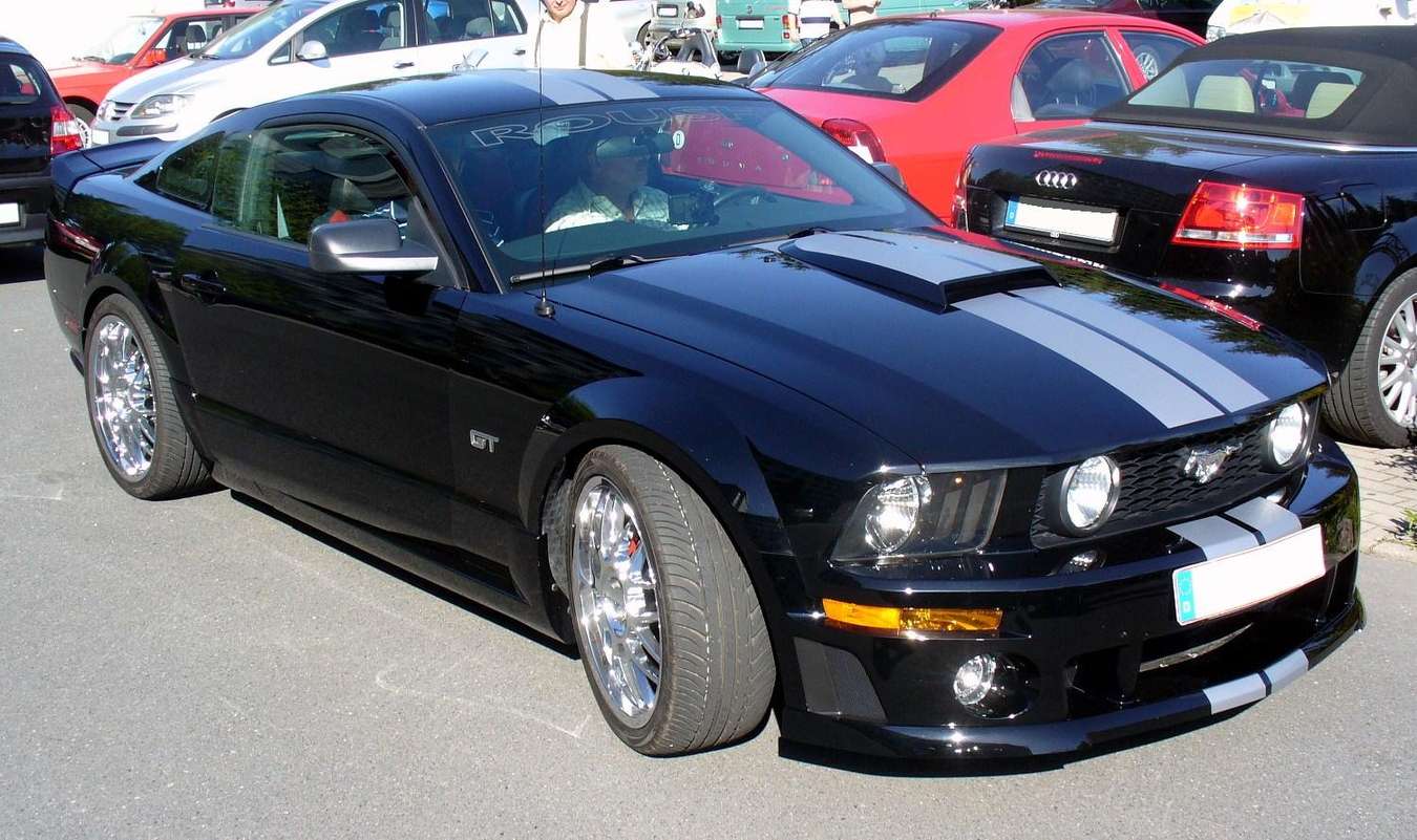 Ford Mustang GT #8860278