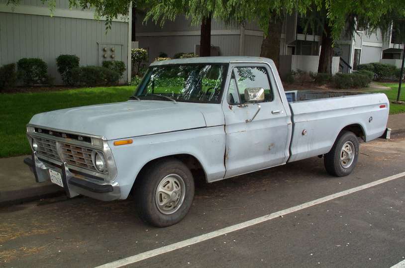 Ford Pick-up #8433659