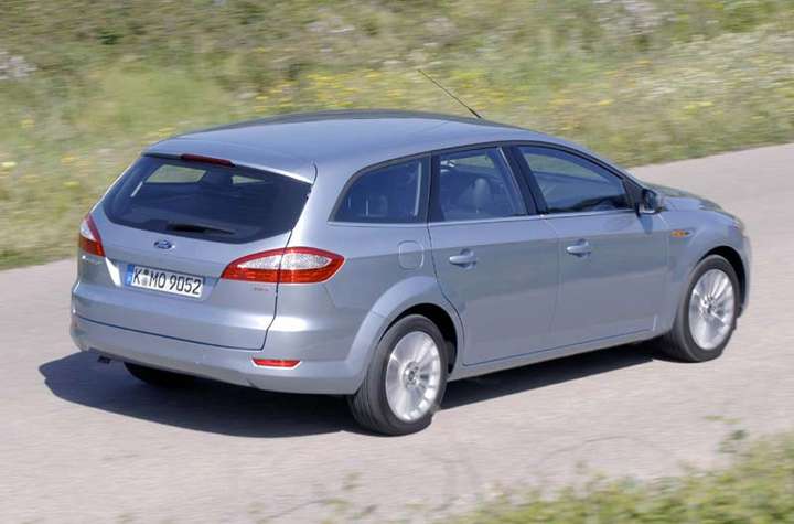 Ford Mondeo SW #7818132