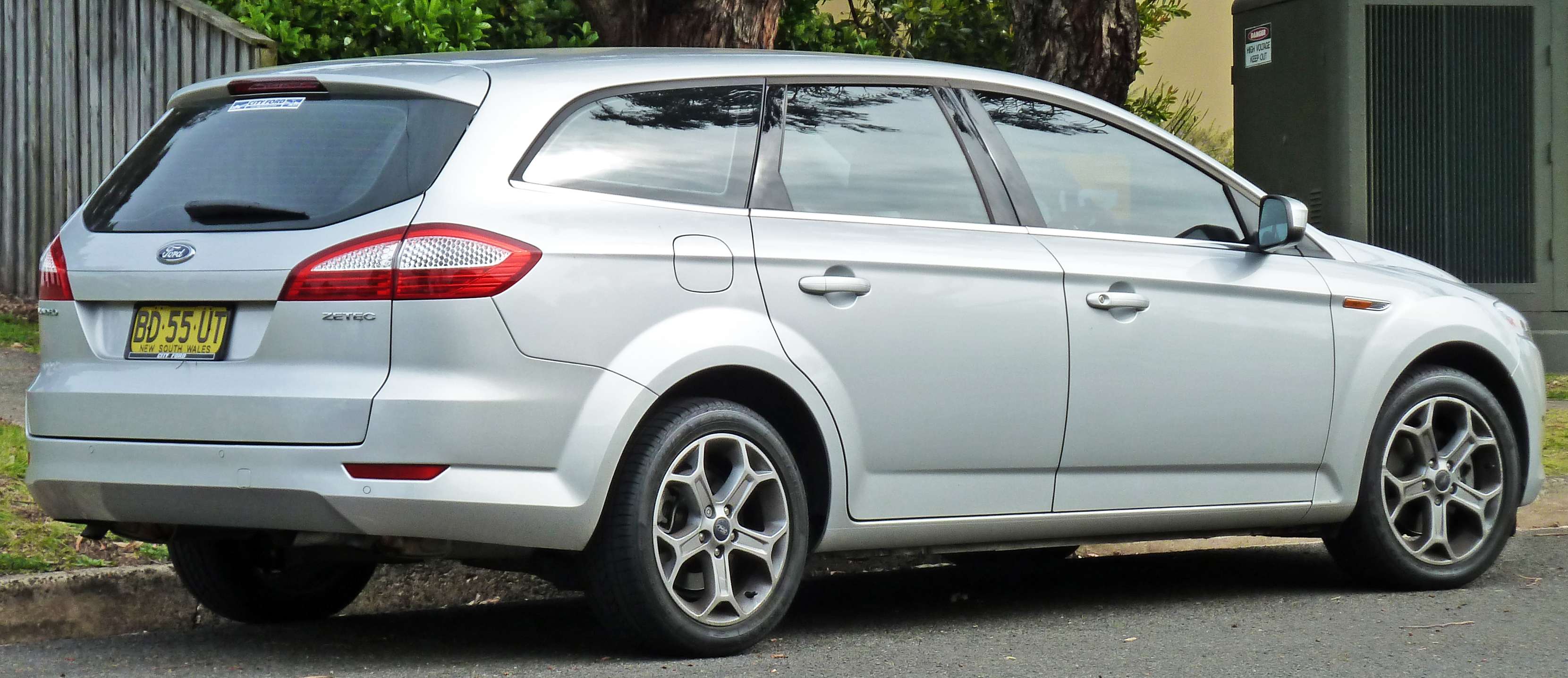 Ford_Mondeo_Wagon