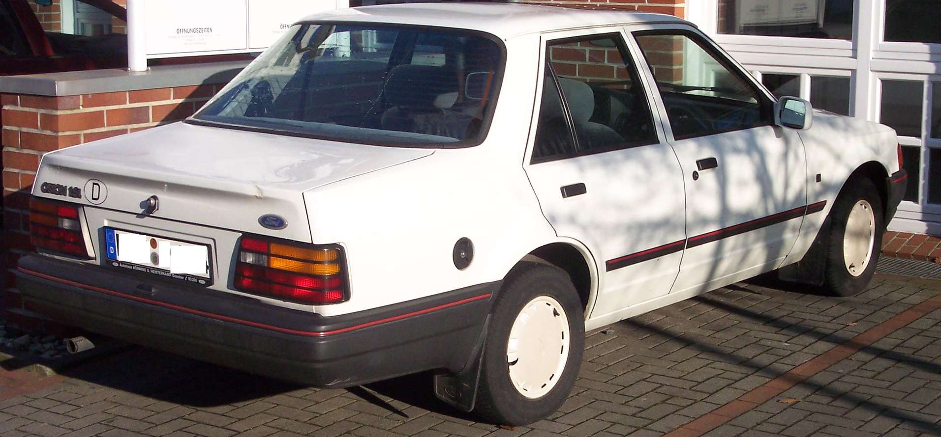Ford Orion #7931891