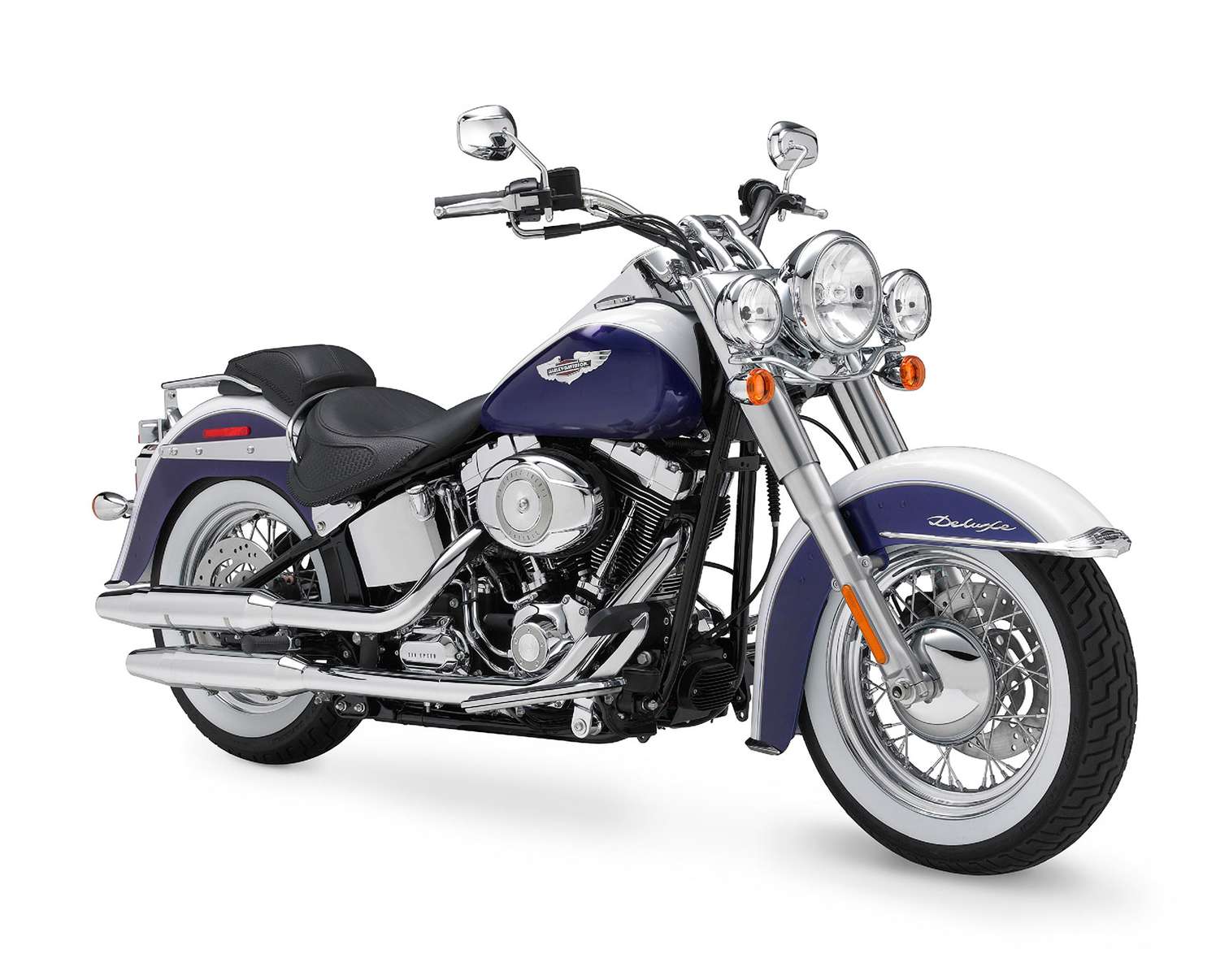 Harley-Davidson Softail Deluxe #7658582