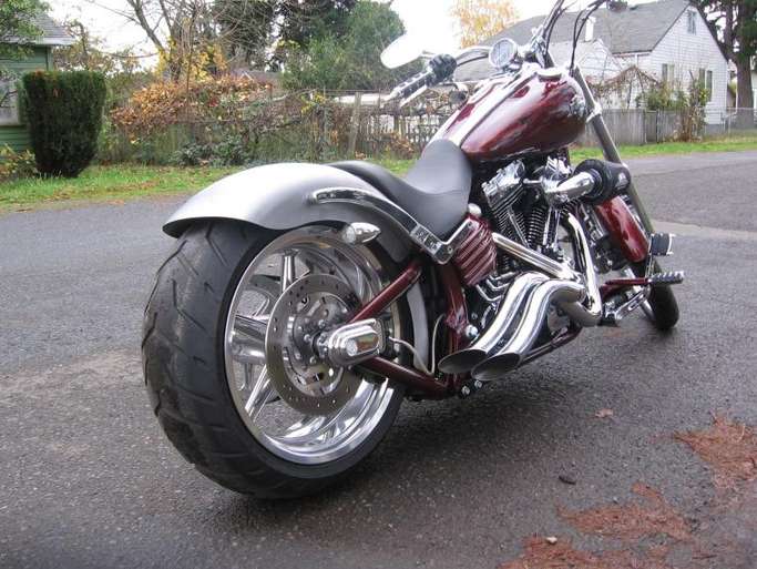 Harley-Davidson Rocker C #7742606