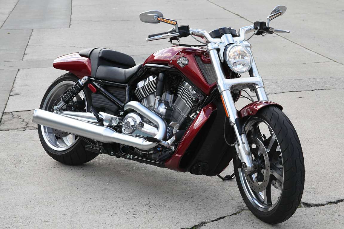 Harley-Davidson V-Rod #8813980