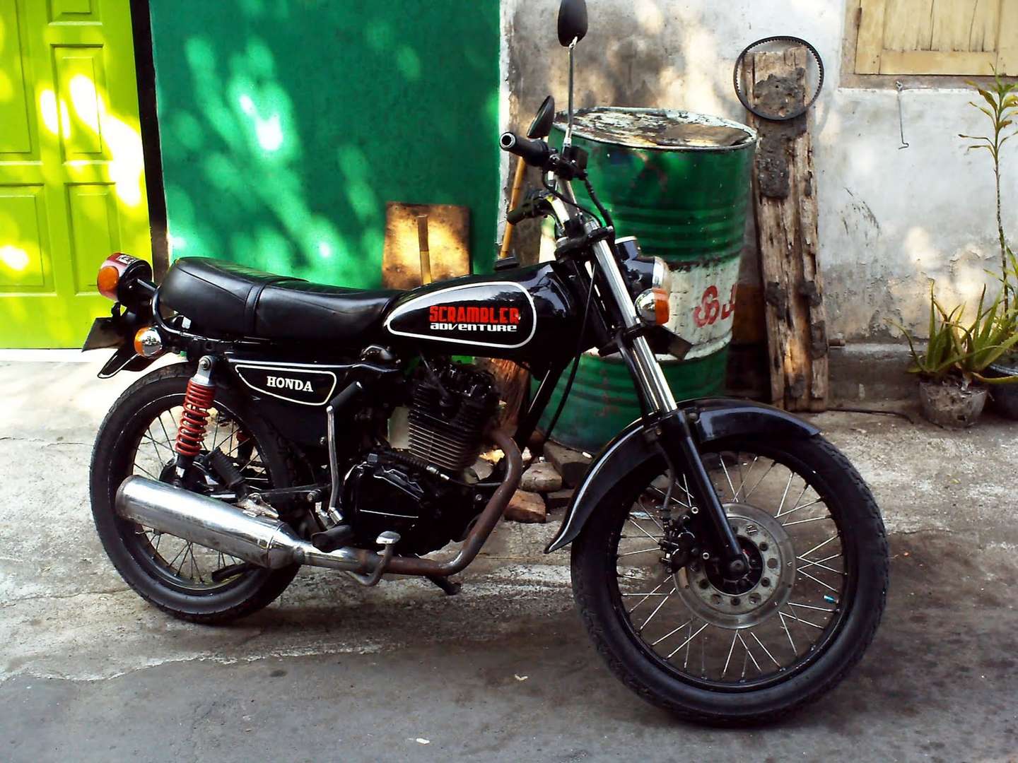 Honda CB 100 #8793655