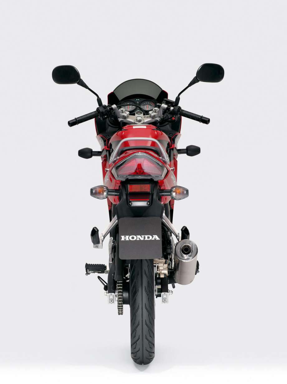 Honda CBR 125 R #7790830