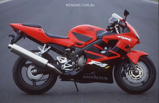 Honda CBR 600 F4i #9741079