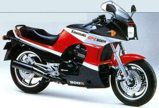 Kawasaki GPZ 900 R #7799138