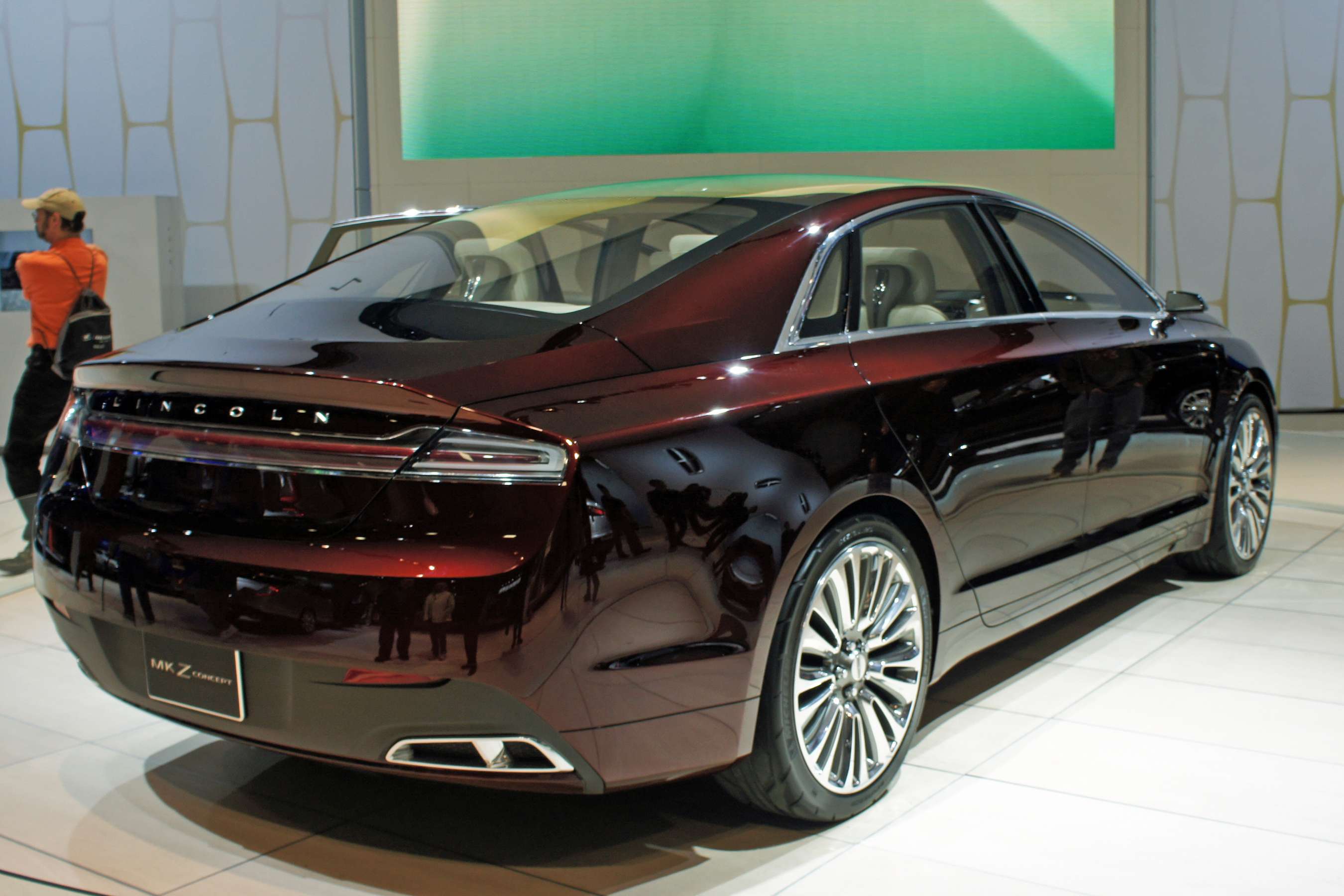 Lincoln_MKZ