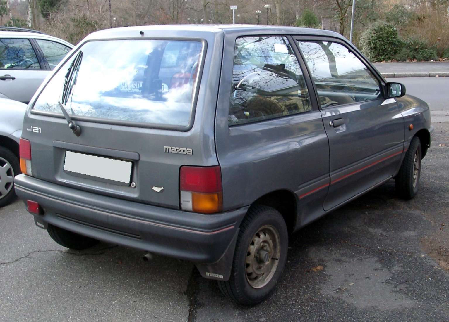 Mazda_121