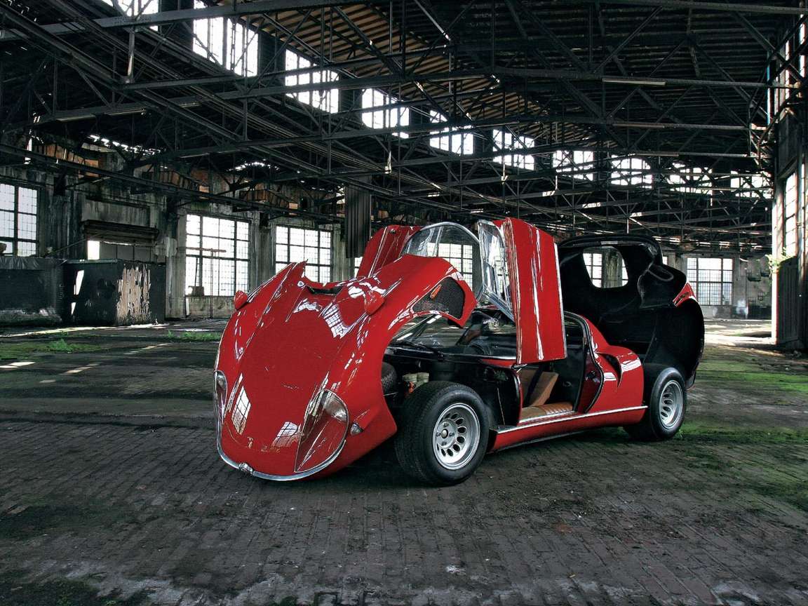 Alfa Romeo 33 Stradale #7986640