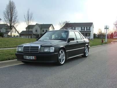 Mercedes-Benz 190E #8776611