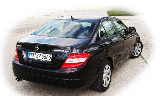 Mercedes-Benz C200 #9405742