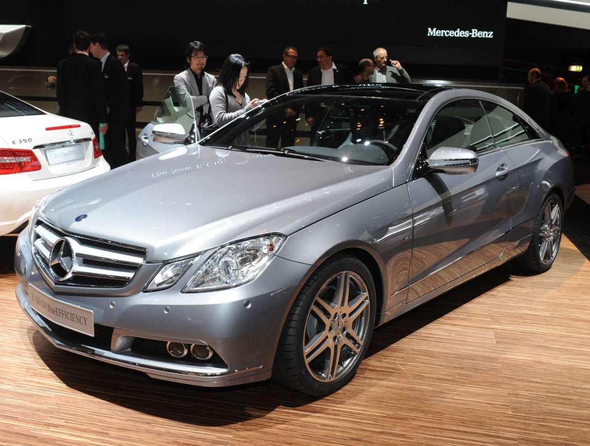Mercedes-Benz_E-Klasse