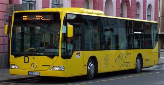 Mercedes-Benz Bus #7935915