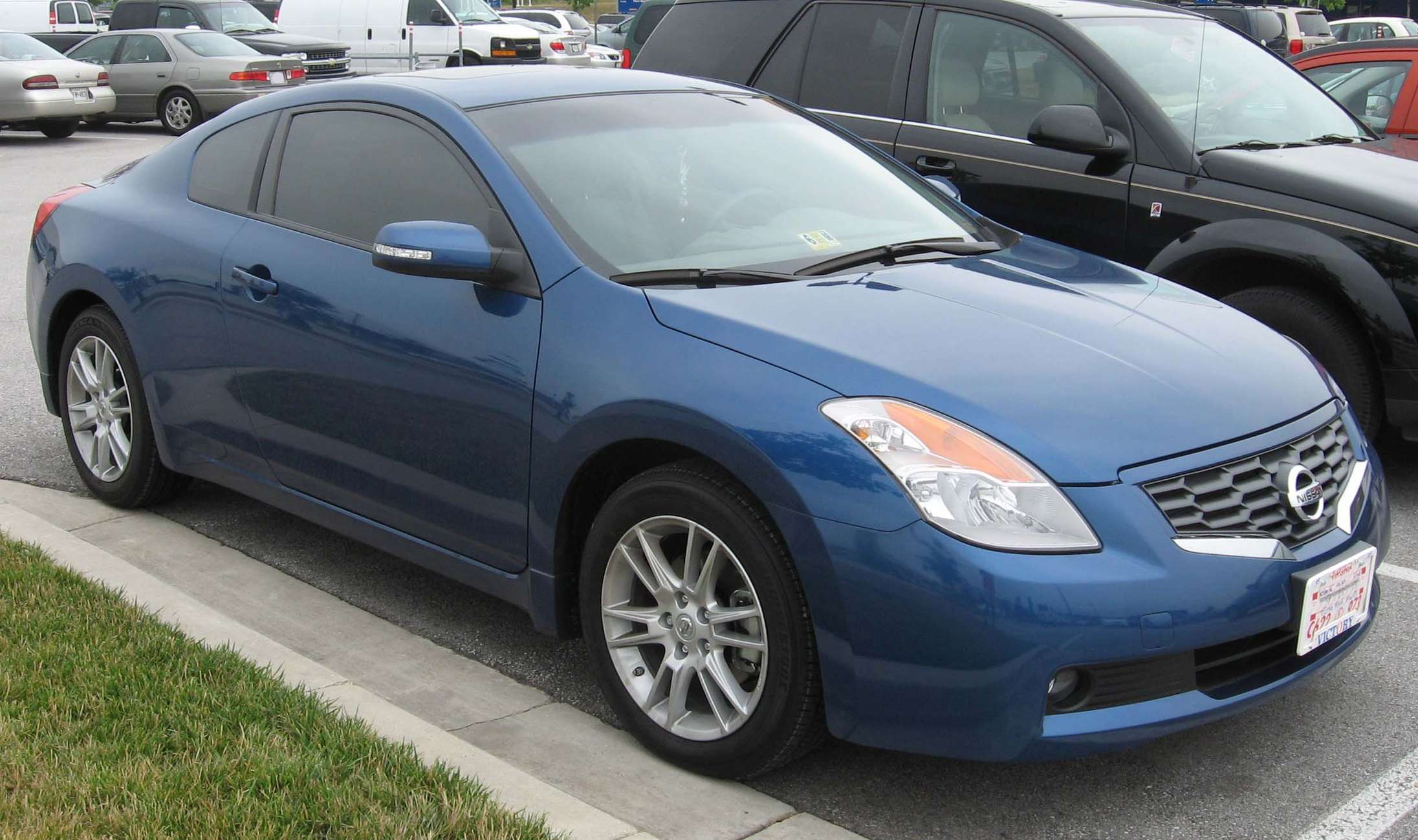 Nissan Altima Coupe #7142977