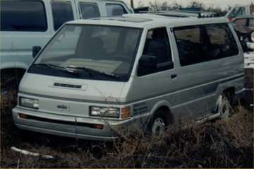 Nissan Van #7858191