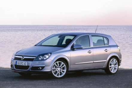 Opel Astra #8905079