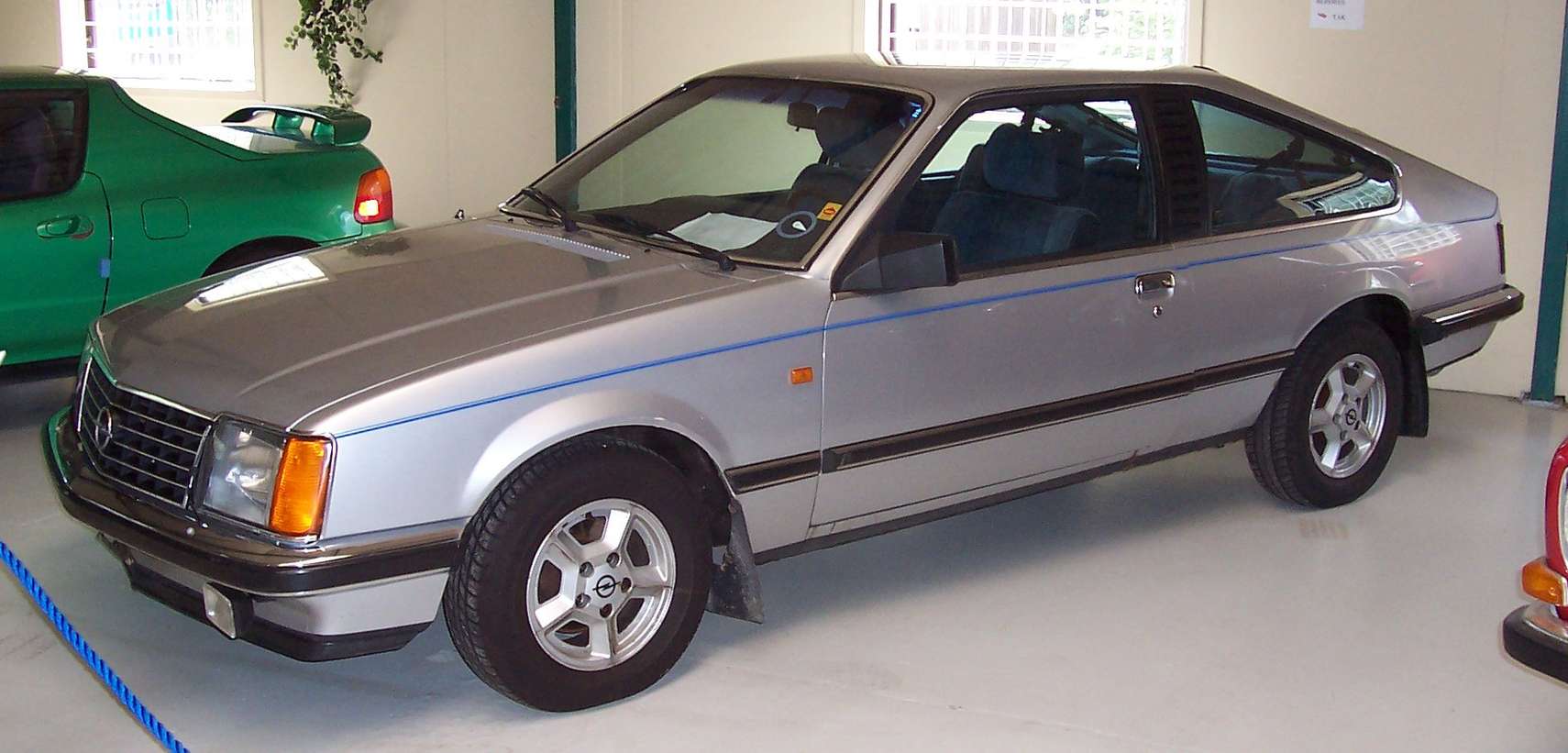 Opel Monza #7821356