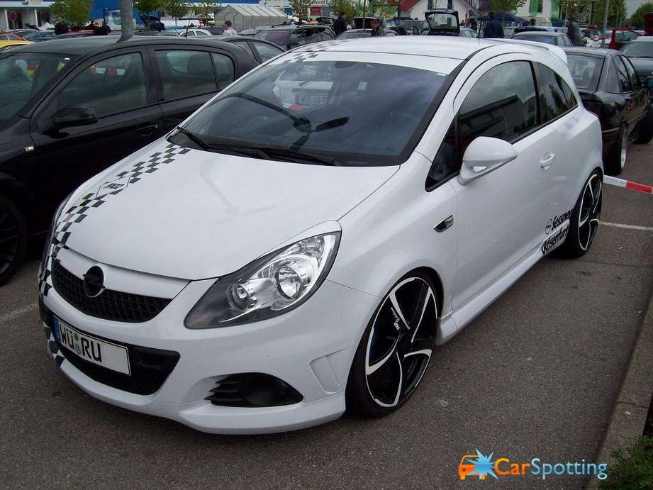 Opel_Corsa_D