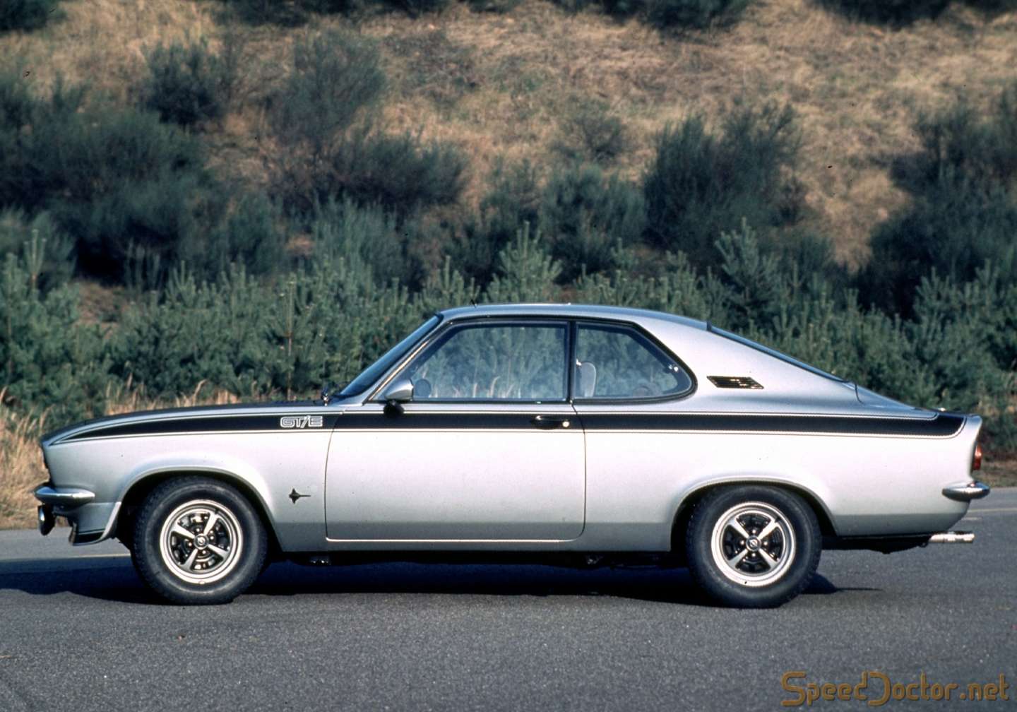 Opel_Manta