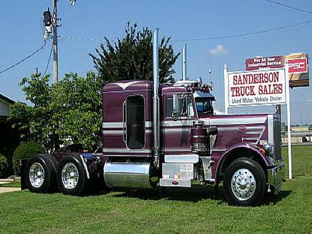 Peterbilt_359