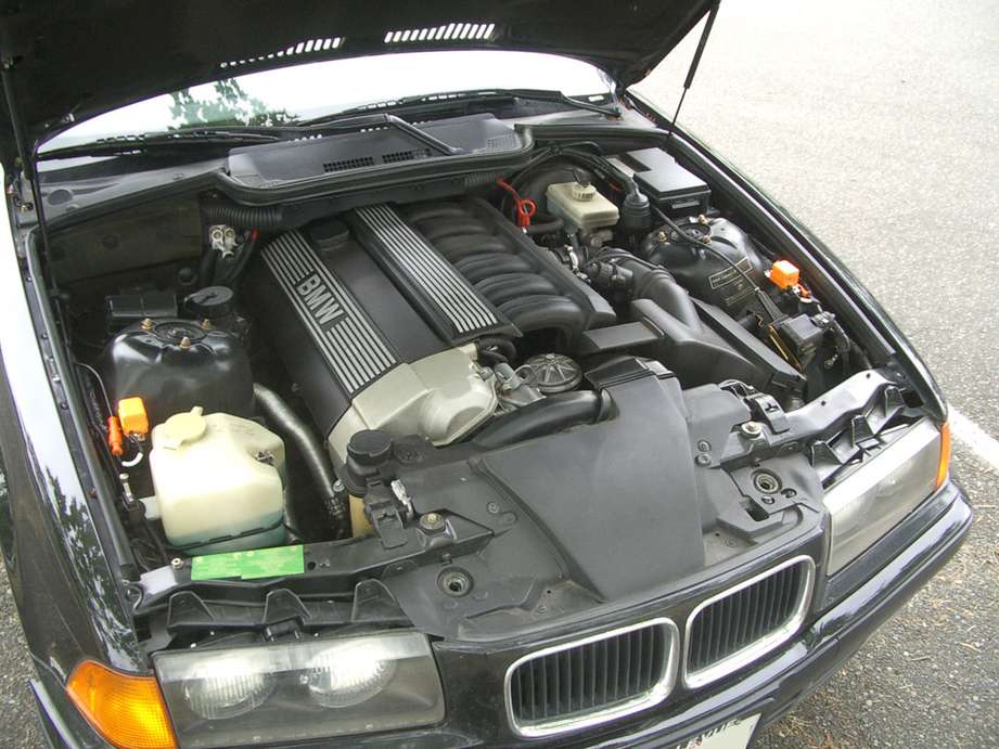 BMW_325is
