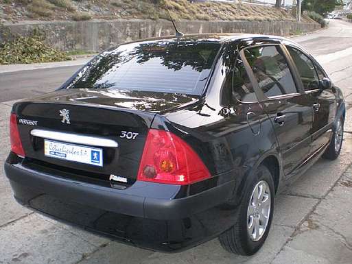 Peugeot_307_Sedan