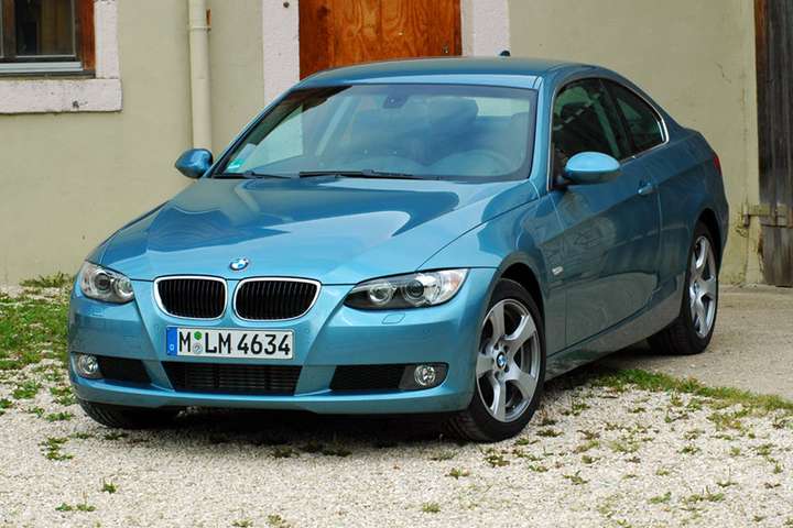 BMW 320D Coupe #8075429