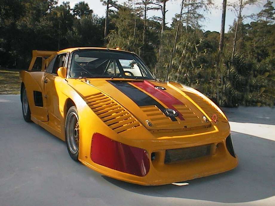 Porsche_934