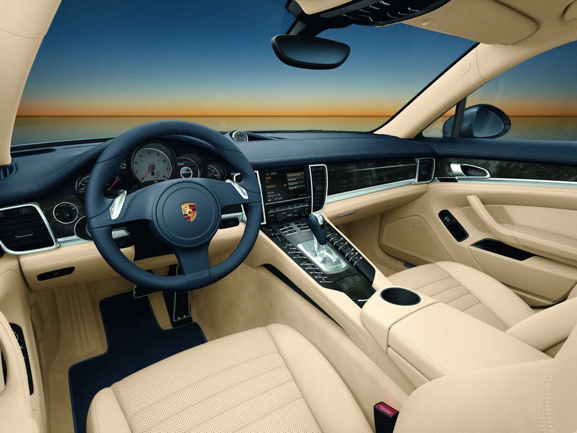 Porsche_Panamera