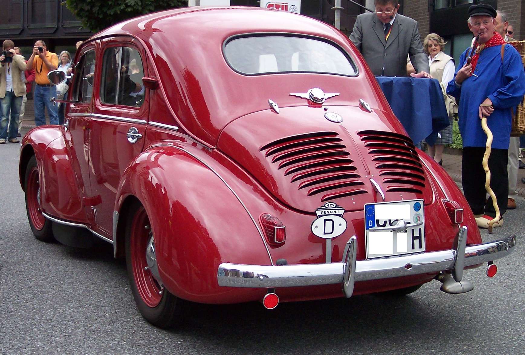 Renault_4CV