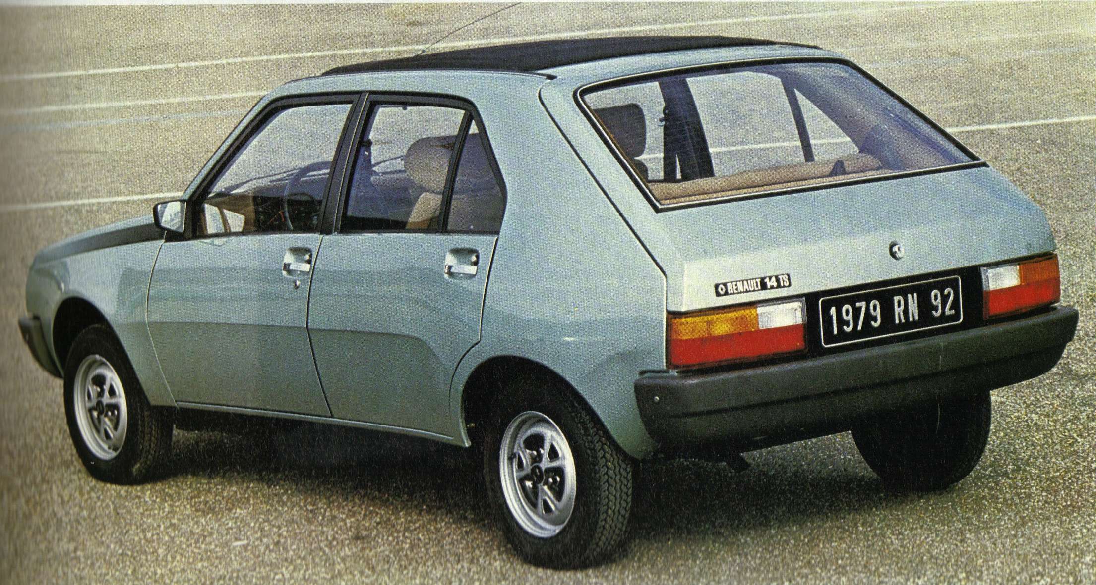 Renault_14