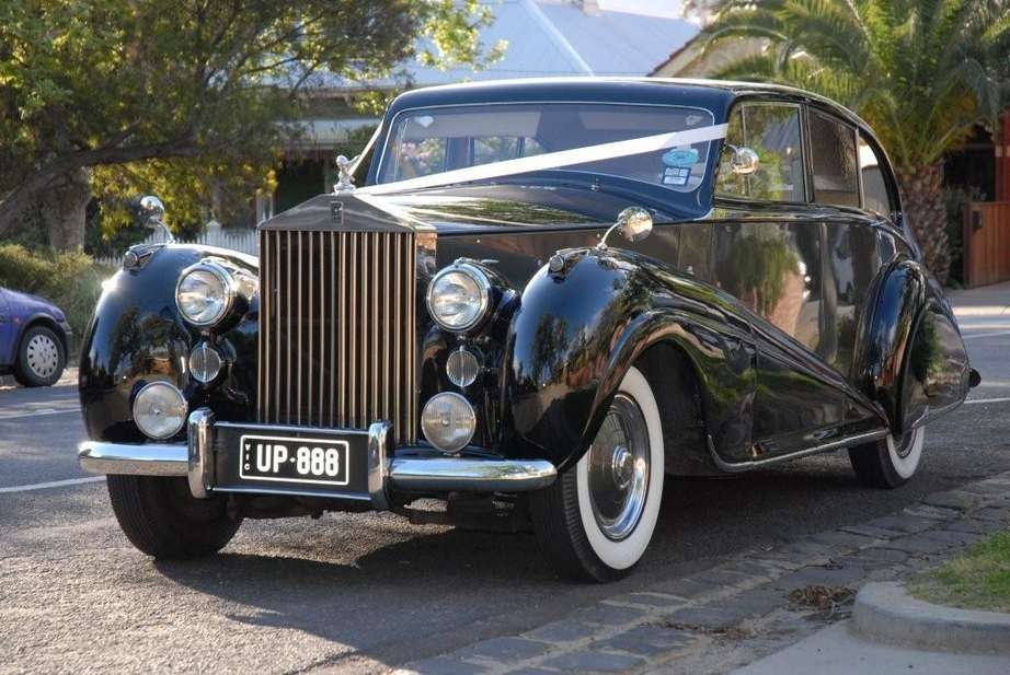 Rolls-Royce Silver Wraith #8445570