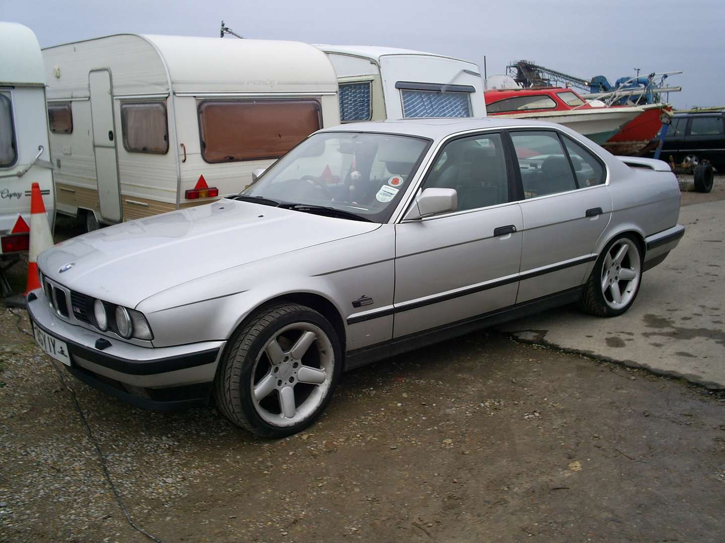 BMW_525